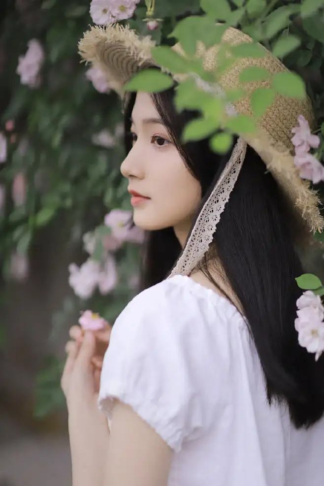 嵊州喀什私人伴游李菲儿