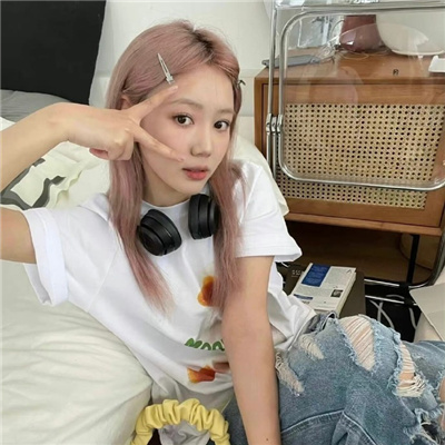 嵊州伴游女生左惜筠的资料