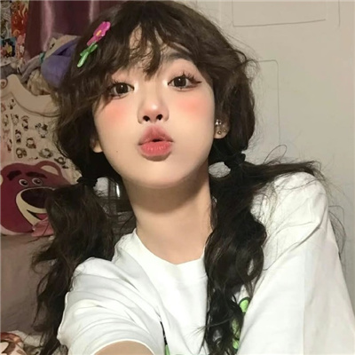 嵊州伴游女生卞寄蕾的资料